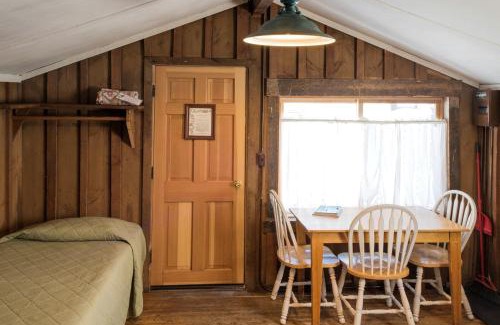 Clark House | Romantic Cabin Rental with Stunning Hahns Peak Mountain Views