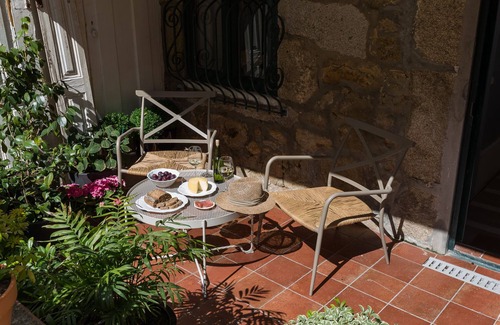 Aldoar Foz do Douro e Nevogilde Apartment | ★Romantic - Casa Bela ★ Apartment with private terrace and shared garden