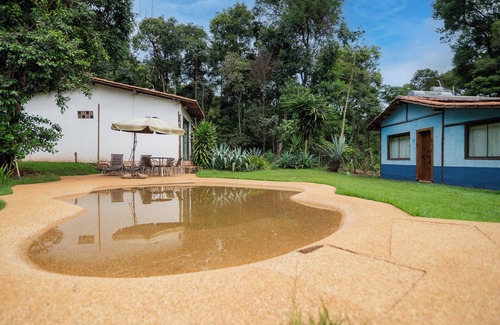Piedade do Paraopeba Ski Chalet | Romantic chalet with double bathtub in Brumadinho 30 minutes from BH. Pet friendly