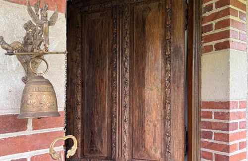 Barbachen House | Romantic Château Lestéous with a large park and views of the Pyrenees