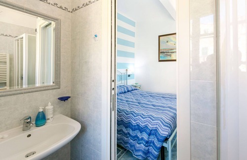 Corniglia House | Romantic Double Room