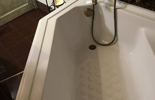 Coste House | Romantic escape in the millstone