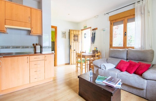 La Omanuela Apartment | Romantic Escape with Terrace