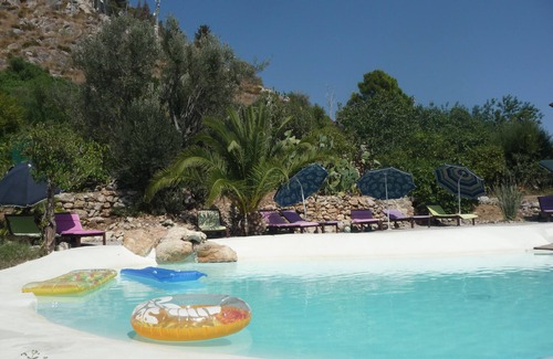 Porticello Villa | Romantic family-friendly suite with pool close to archaeological - natural parks