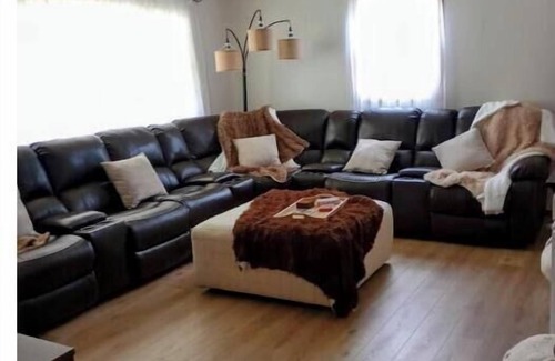 Patton House | Romantic/family-friendly 3-bedroom home with fireplaces, central AC, and WiFi