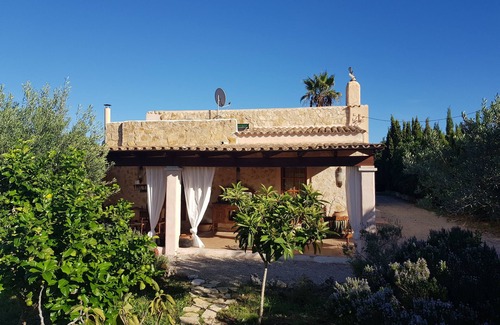 Son Antem House | Romantic finca with panoramic and distant sea views