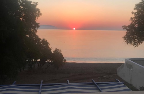 Kithira Apartment | Romantic flat on the beach