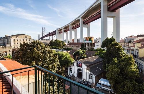 Alcantara Apartment | Romantic Gem in Alcântara