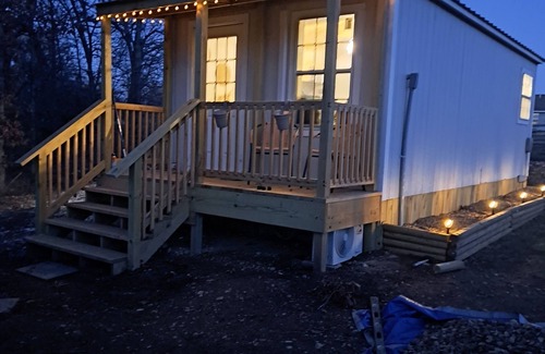 New Eucha Cabin | Romantic Getaway for 2 with Hot tub