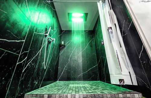 Vieux House | Romantic house with jacuzzi, SO'LOVELY sensory shower 10 minutes from Caen.