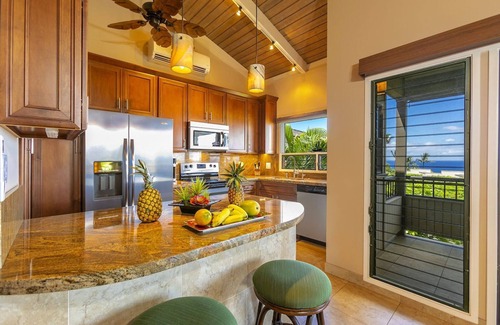 Wailea Condo | Romantic, Luxury Condo with Spectacular Ocean Views