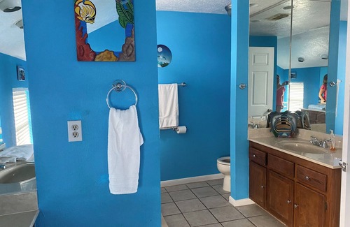 Seven Coves Apartment | Romantic or family oriented nBalcony over Lake Conroe easily design for fishing