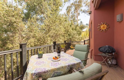 Carpenter Canyon Cottage | Romantic SLO Wine Country Retreat near beaches