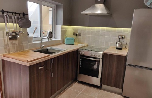 Cospicua House | Romantic Small Townhouse in The Three Cities
