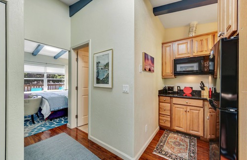 Gualala Condo | Romantic, Studio Suite Surrounded by Redwoods w/Shared Hot Tub