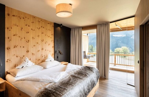 Mittersill Hotel | Romantic Suite Price of Honor - B&B from 14 nights - Gut Sonnberghof Naturhotel