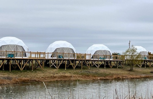 Rogers House | Romantic Sunset Dome by the Lake. Swim/Fish/Kayak 2