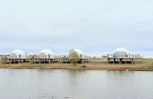 Rogers House | Romantic Sunset Dome by the Lake. Swim/Fish/Kayak 4
