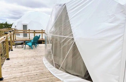 Rogers House | Romantic Sunset Dome by the Lake. Swim/Fish/Kayak 4