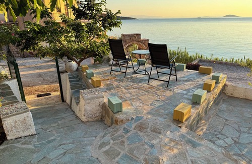 Melissopetra Villa | Romantic villa at the seaside close to the ancient theatre of Epidaurus