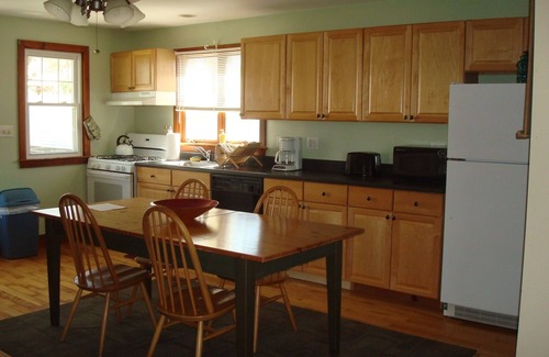 Tilghman House | Romantic Waterfront Cottage with Amazing Sunsets