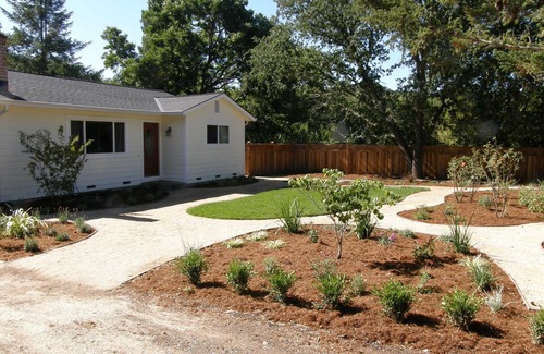 Kenwood House | Romantic Wine Country Cottage in Kenwood - Walk to 15 Wineries