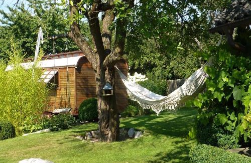 Hummel Apartment | Romantikurlaub im Zirkuswagen