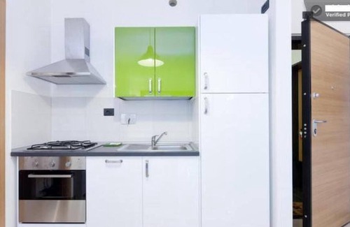 Casal Bertone Apartment | Rome: Modern Spacious Apartment in Rome - Free WIFI