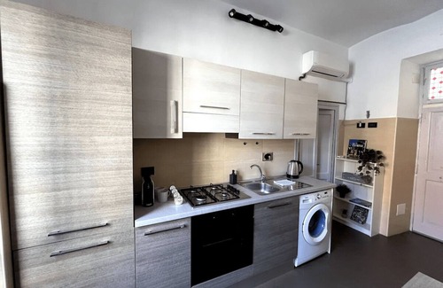 San Lorenzo Apartment | [Rome Termini] - Elegant Suite