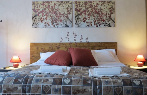 Sacrofano Bed & Breakfast | ROME - White ApartmentCancello in Sacrofano - Room Eleonora
