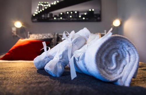 Aigaleo Apartment | 'Romeo & Juliet' Cozy Apartment With Breathtaking View