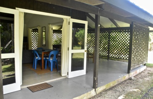 Tapere of Titikaveka House | Rona Kaitangata - across the road from the beach