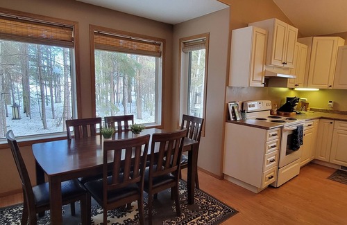 Chitek Lake Cottage | Ronnie's "Reel em Inn"nCozy retreat in Northern Saskatchewan.