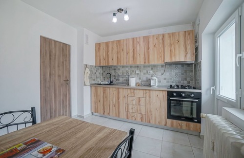 Bucharest City-Centre Apartment | Roof view Bucharest artesian fountains apartment