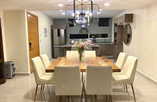 Playacar Fase II Condo | ✪ Rooftop BBQ✪ Playacar 4 br in Golf, Netflix, Parking, WiFi, Pool & Gym