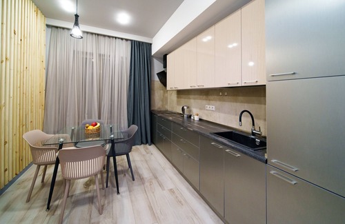 Kentron Hotel | Rooftop City View 2-Bedroom Apartment in the heart of Yerevan by Sweet Home