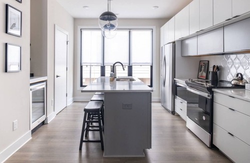 Charlotte House | Rooftop Fire Pit 3BR Near Light Rail & LoSo