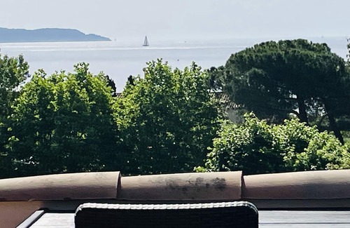 Cavaliere Apartment | Rooftop house - 100m2 sea view 50m from D-Day beaches and town center