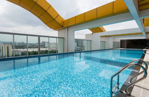 Ara Damansara Apartment | Rooftop Pool, modern, Center PJ Sunway