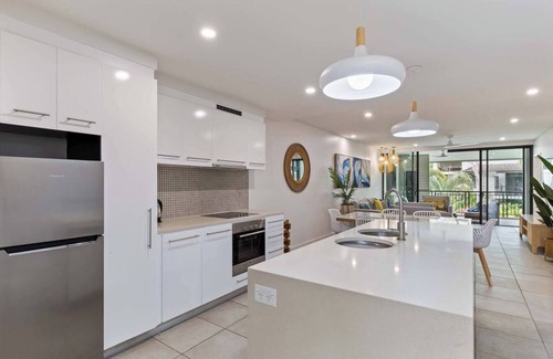 Port Douglas Apartment | Rooftop Resort Oasis at Temple with Spa