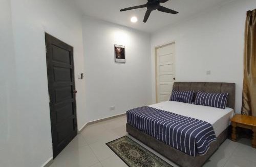 Telok Mas Villa | RoofTop Villa