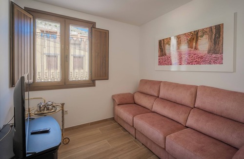 Castrojeriz Apartment | Room '103 Doble Adaptada' with Shared Garden, Wi-Fi and Air Conditioning