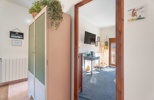 Alcublas Apartment | Room '1B' with Shared Pool, Private Garden and Wi-Fi