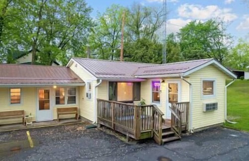 Montello Apartment | Room 2, Kozy Rest Motel