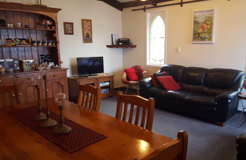 Stratford House | Room 5 Cadence Bed and Breakfast