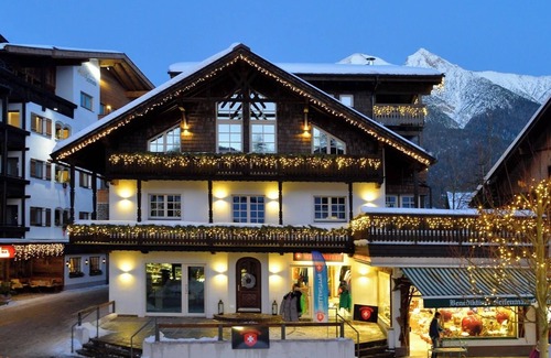 Seefeld in Tirol Apartment | Room '7 - Mit Terrasse' with Mountain View, Private Terrace and Wi-Fi