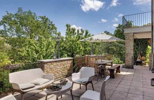 Mango Apartment | Room 'Arneis' with Shared Terrace, Shared Garden and Wi-Fi