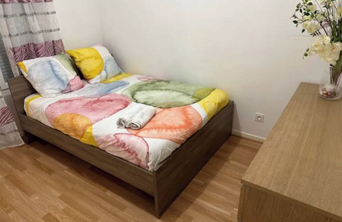 Plaisir Bed & Breakfast | Room at flore