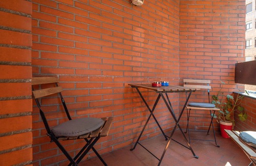 Distrito Llano Apartment | Room 'Bruselas' with Wi-Fi
