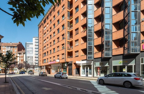 Distrito Llano Apartment | Room 'Bruselas' with Wi-Fi